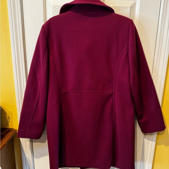 Loft Jacket - Picture 11 of 13